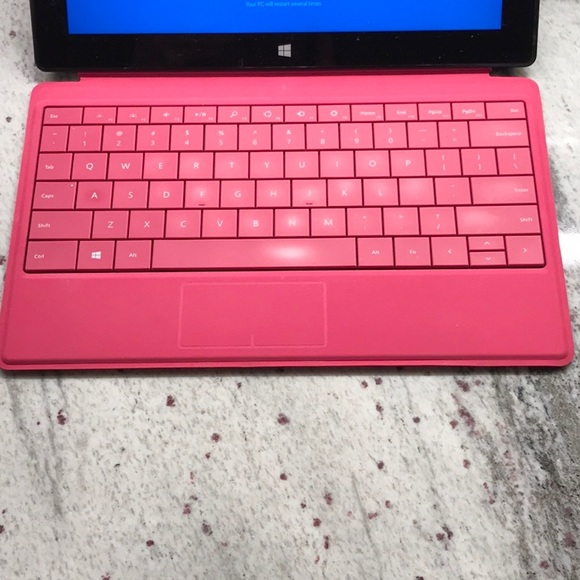 Surface Pro 2 by Microsoft Windows - Picture 2 of 7
